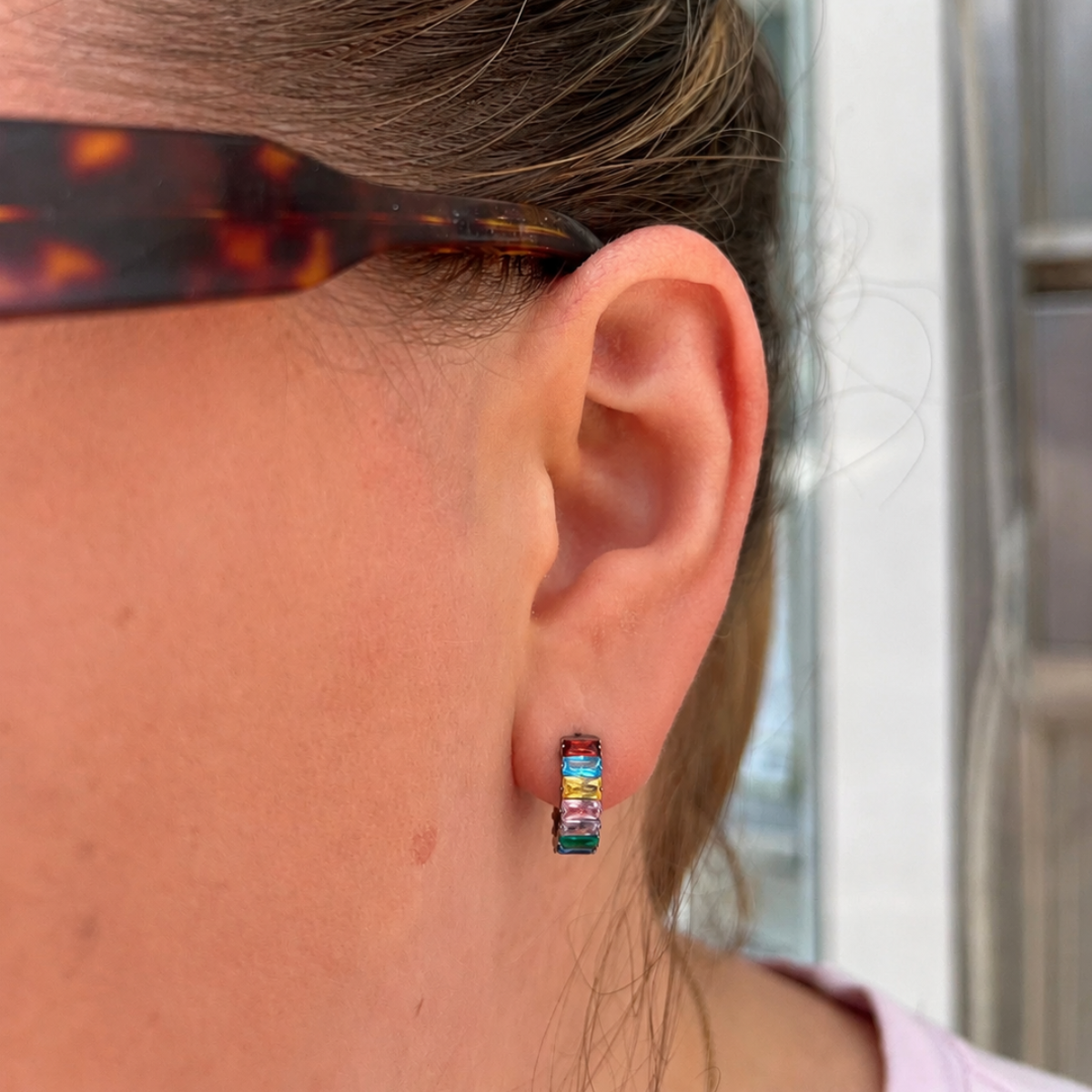 ESSETY JEWELS - Rainbow Iced Clicker Baguette Multicolor